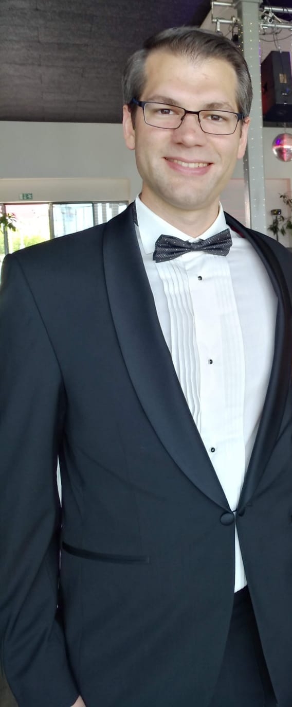 dr. Dennis Dobler